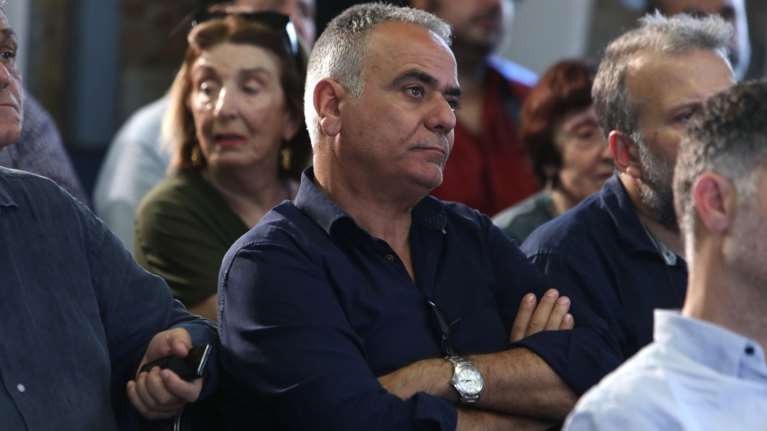 Νέες αιχμές Σκουρλέτη: Κοροϊδία το σύνθημα Κασσελάκη "πάρτε τον ΣΥΡΙΖΑ στα χέρια σας" [βίντεο]