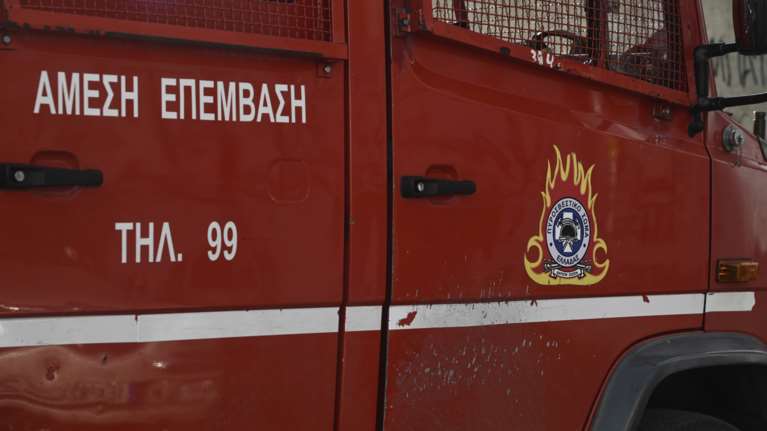 Λαύριο: Η Πυροσβεστική διαψεύδει τον δήμαρχο για την φωτιά, &quot;δεν είχαμε δώσει άδεια για καύση&quot; - Πρόστιμο στον αντιδήμαρχο