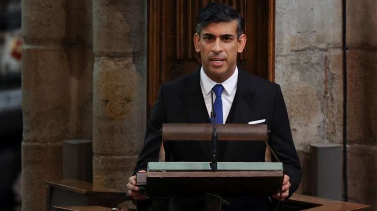 Βρετανία: "Καίνε" τον Σούνακ τα "ημερολόγια πανδημίας" - "Ας αφήσουμε κόσμο να πεθάνει" έλεγε, δεν ήθελε lockdown