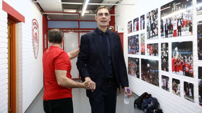Ολυμπιακός: Προπονητής της χρονιάς στην Euroleague ο Γιώργος Μπαρτζώκας για 2η σερί σεζόν