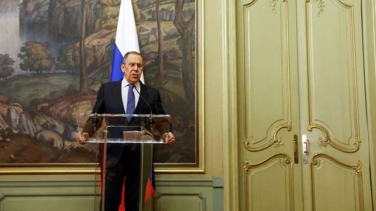 Απασφάλισε ο Λαβρόφ: Οι ΗΠΑ συμπεριφέρονται σαν παγκόσμιος σερίφης - Θέλουν να κάνουν τον κόσμο "american saloon"