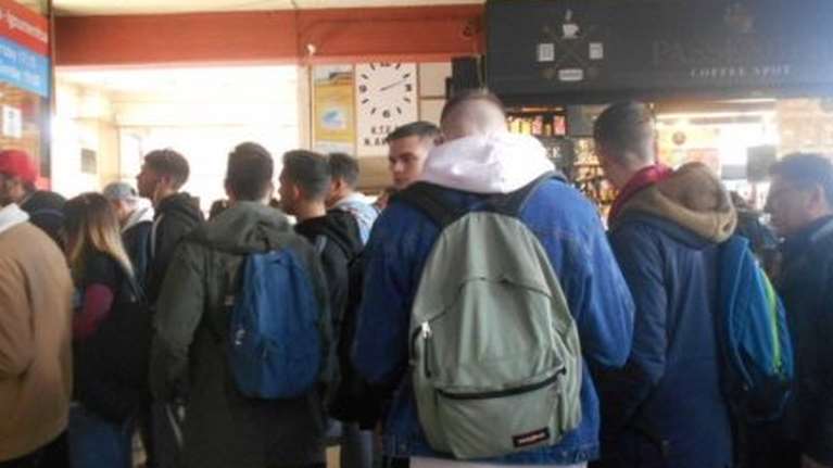 Κορονοϊός: Όπου φύγει - φύγει οι φοιτητές της Πάτρας - Ουρές στα ΚΤΕΛ