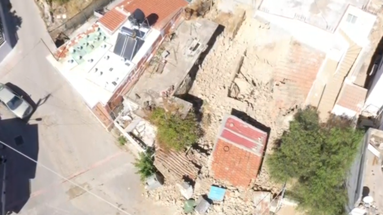 Σεισμός στην Κρήτη: Συγκλονίζουν οι εικόνες καταστροφής από drone στο Αρκαλοχώρι  [Βίντεο]