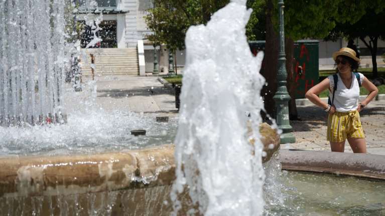 Μαρουσάκης: Τέλος ο καύσωνας από σήμερα το βράδυ - Έρχονται μπουρίνια και πτώση της θερμοκρασίας