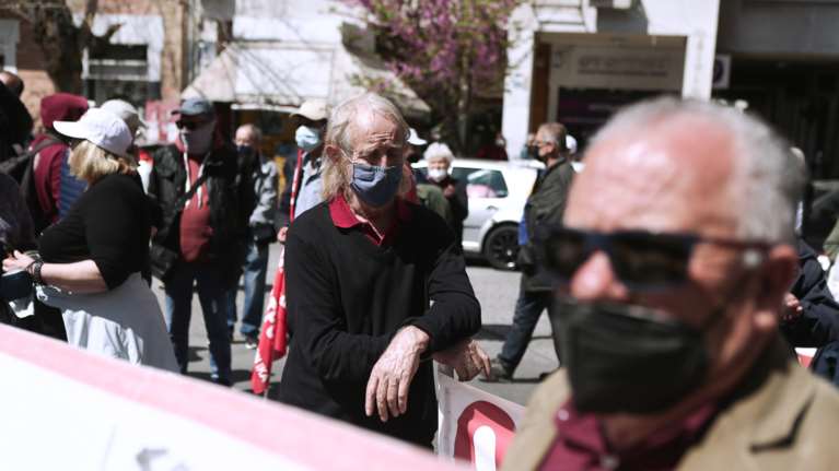 Ολα τα SOS για την έκδοση των νέων συντάξεων με διαδικασίες fast track