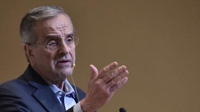 Αντώνης Σαμαράς:  "Ενόχλησε το Μαξίμου η πρότασή του για τον Καραμανλή" λέει το περιβάλλον του