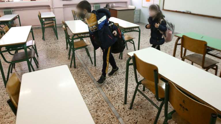 Μητσοτάκης: Πρώτα θα ανοίξουν τα σχολεία και μετά τα χιονοδρομικά και η εστίαση