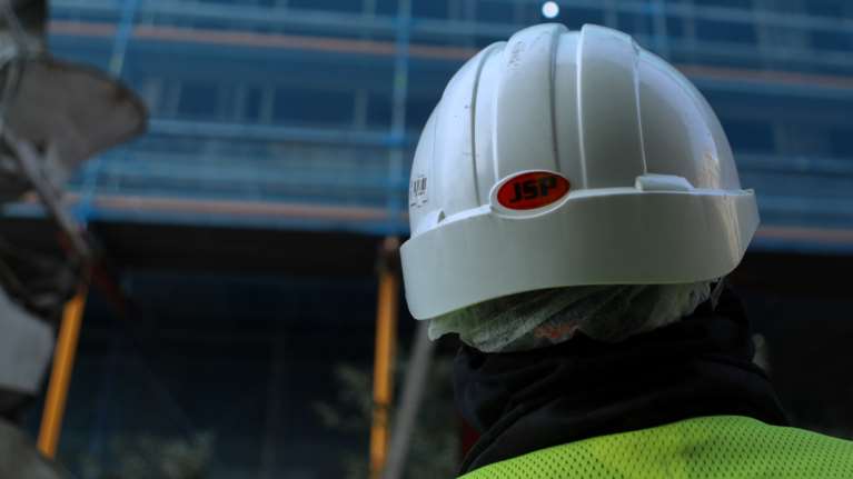 Νέα αύξηση του κατώτατου μισθού ανακοινώνει ο Μητσοτάκης- Πάνω από 700 ευρώ από την 1η Μαΐου