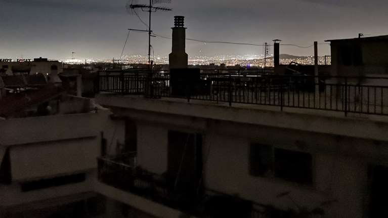 Μπλάκ αουτ σε πολλές περιοχές της Αθήνας- Φωτιά σε υποσταθμό της ΔΕΗ στον Ασπρόπυργο [βίντεο]