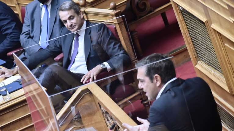 Υποκλοπές: Οι υποψίες Τσίπρα για παρακολούθηση Χρυσοχοΐδη - Μαρινάκη και γιατί δεν θα του απαντήσει ο Μητσοτάκης στη Βουλή