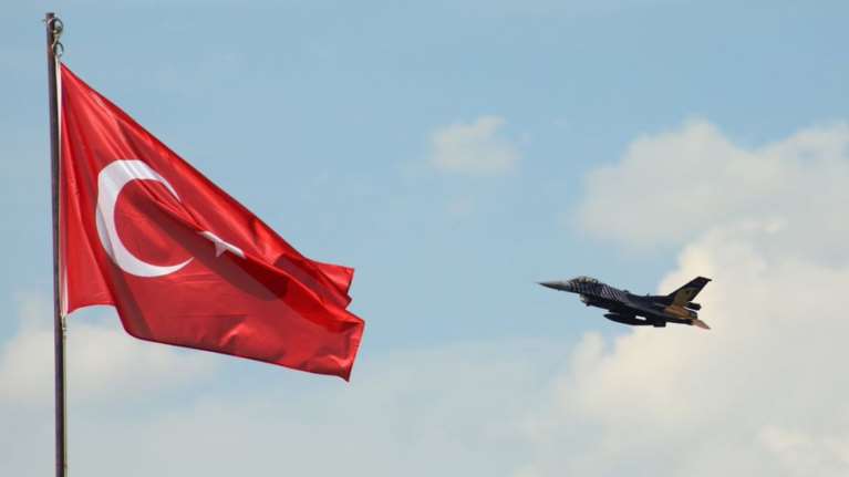 Νέο ''όχι'' για τα F-16 στην Τουρκία από βουλευτή των Δημοκρατικών: "Απειλεί την Ελλάδα με πυραύλους, δεν θα την επιβραβεύσουμε"