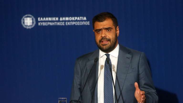 Μαρινάκης για φωτιές: Δεν τίθεται θέμα αλλαγής ηγεσίας της Πολιτικής Προστασίας - Σε λιγότερο από ένα μήνα οι αποζημιώσεις