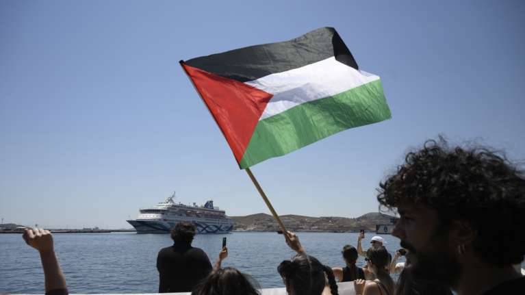 Γεωργιάδης για μπλόκο σε Ισραηλινούς τουρίστες στη Σύρο: "Ντροπιαστική ενέργεια - Ο αντισημιτισμός δεν έχει θέση στην Ελλάδα"