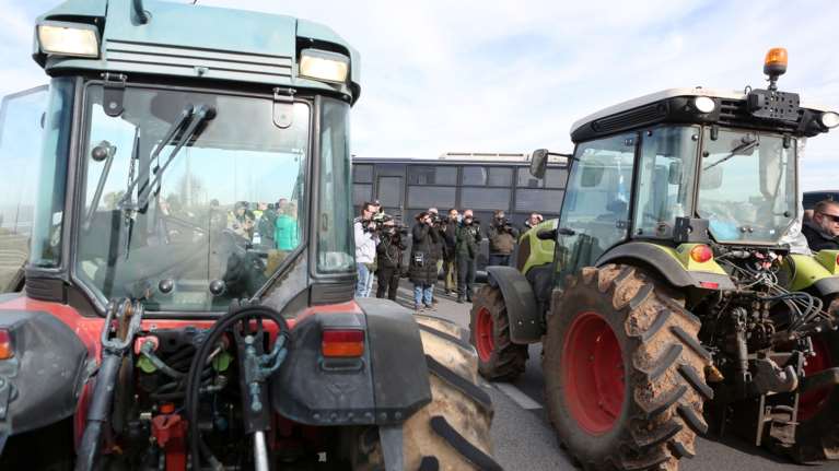 Αγρότες: Άνοιξε η πλατφόρμα για τον δεύτερο κύκλο της πρώτης αρωγής