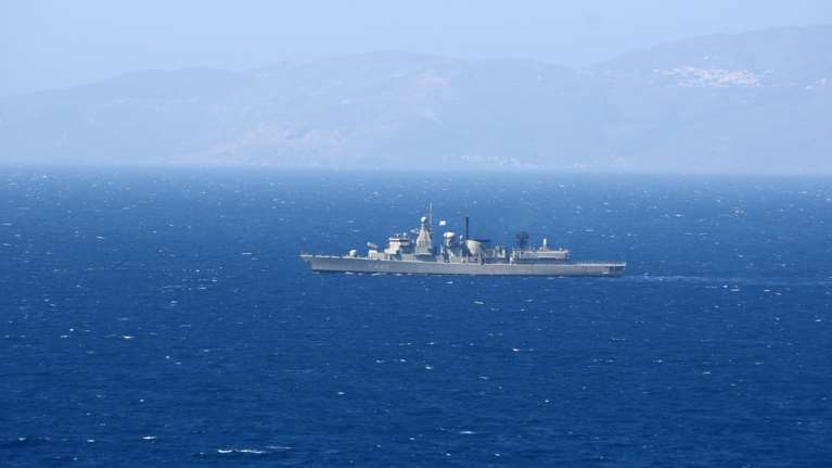 Νέες έρευνες ανοιχτά της Κάσου από το ιταλικό ερευνητικό πλοίο - Τουρκική φρεγάτα παρακολουθεί από απόσταση