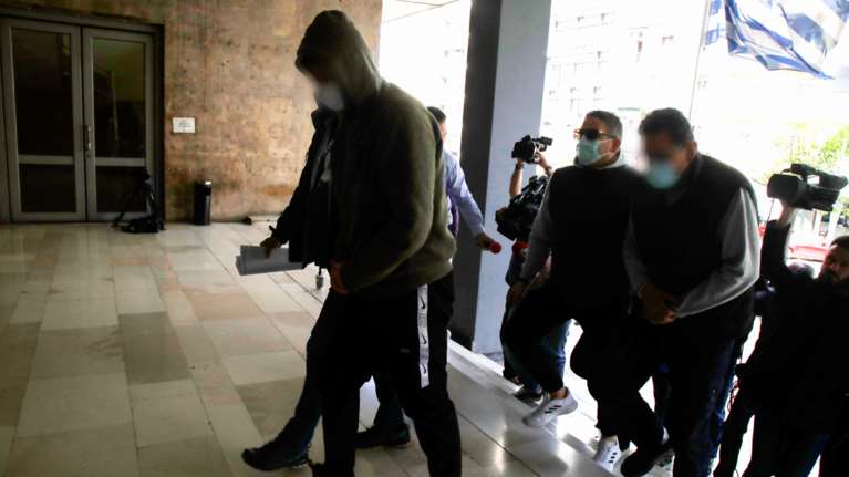 Θεσσαλονίκη: Ιατροδικαστική εξέταση σοκ για τον 15χρονο - Η σφαίρα τον βρήκε στο μάτι, ακαριαίος ο θάνατος [εικόνες]