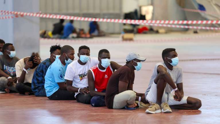 Μεταναστευτικό: Συνεχίζεται η προσπάθεια αποσυμφόρησης της Κρήτης - Συνάντηση δημάρχων τη Δευτέρα