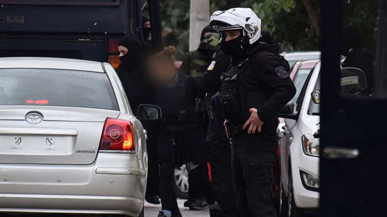 Η γυναίκα που συνελήφθη μαζί με τους 10 τρομοκράτες - Αντιεξουσιαστής, έβαλε βόμβα