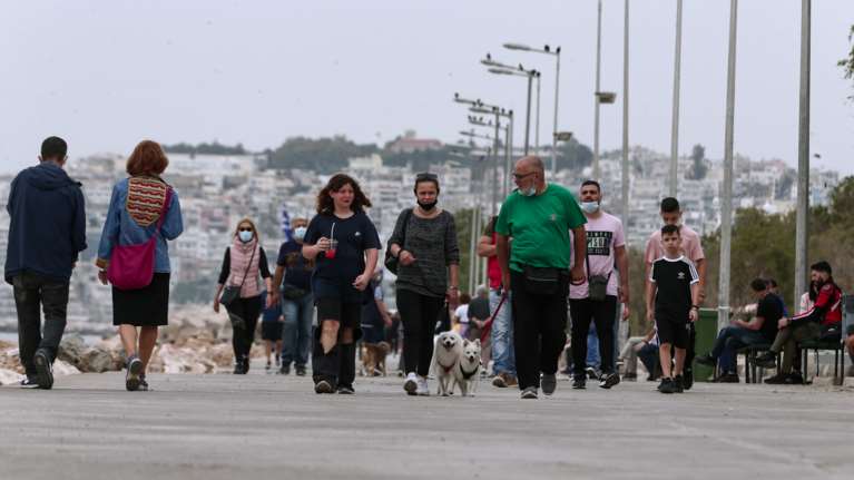 Κορονοϊός: &quot;Πρωταγωνιστεί&quot; η Αττική με 712 νέα κρούσματα – 150 στη Θεσσαλονίκη και 82 στην Αιτωλοακαρνανία