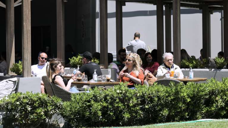 Πρόστιμα μετά... μουσικής: Σε 56.736 ελέγχους στην εστίαση, βεβαιώθηκαν συνολικά 276 παραβάσεις