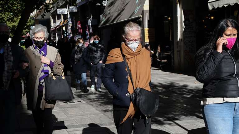 Κορονοϊός: 2.100 νέα κρούσματα στην Αττική - Ακόμα 486 στη Θεσσαλονίκη