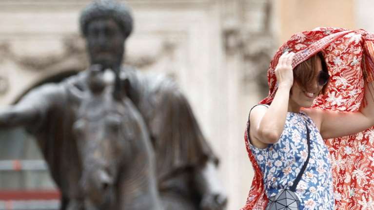 Ιταλία: Mετά τον καύσωνα &quot;Κέρβερο&quot; έρχεται ο &quot;Χάρος&quot; - Θερμοκρασίες έως 48,8 βαθμούς