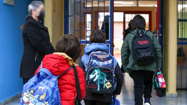 Τα... μάζεψε η Ζέτα Μακρή: Δεν υπάρχει πρόβλεψη για πρόστιμα συγκεκριμένα σε μαθητές