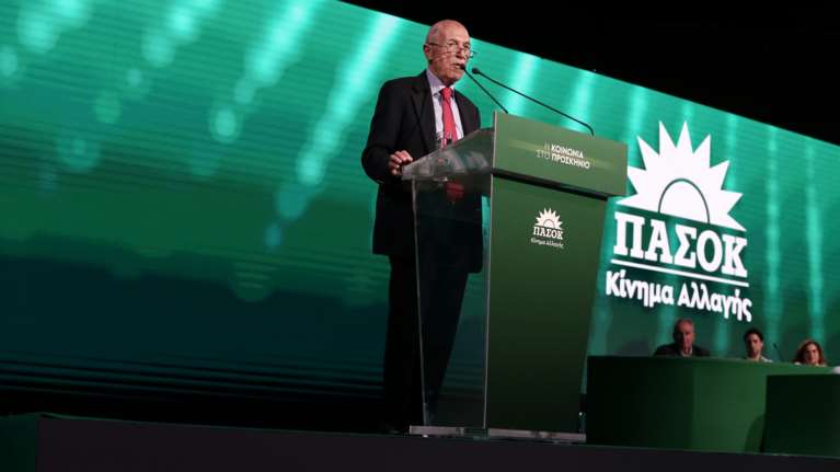 Σημίτης: Η κοινωνική αλλαγή είναι εφικτή - Προϋπόθεση για την επιτυχία ένα πειστικό πρόγραμμα