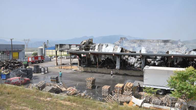 Εργοστάσιο με σάπια σχολικά γεύματα στη Λαμία: Ο ύποπτος υπάλληλος, τα δύο οχήματα και οι πρώτες ύλες που έληξαν... πέρυσι