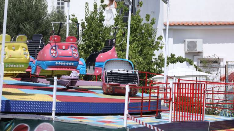 Χαλκιδική: "Κλεμμένα μηχανήματα από την Βουλγαρία, τα βούτηξε από σκραπ" - Σοβαρές καταγγελίες για το λούνα παρκ