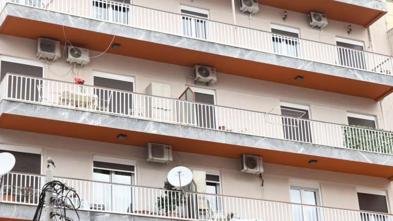 Ζωγράφου: "Τους έδινα τα φάρμακα και δεν τα έπαιρναν" - Συγκλονίζει ο πατέρας της 46χρονης για την αυτοκτονία του ζευγαριού