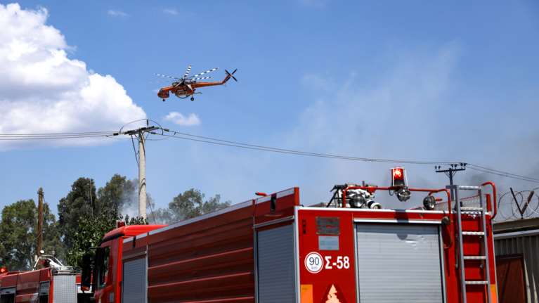 Συνεχίζεται η μάχη με τις φλόγες σε Γύθειο και Μεσολόγγι: Υπό έλεγχο οι φωτιές σε Ασπρόπυργο και Πύργο