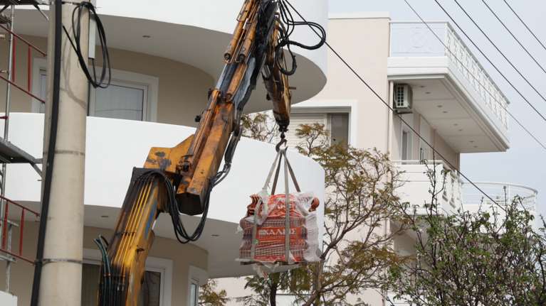 Εργατικό δυστύχημα στη Βούλα: Συνελήφθησαν δύο εργολάβοι για τον θάνατο του 28χρονου από ηλεκτροπληξία