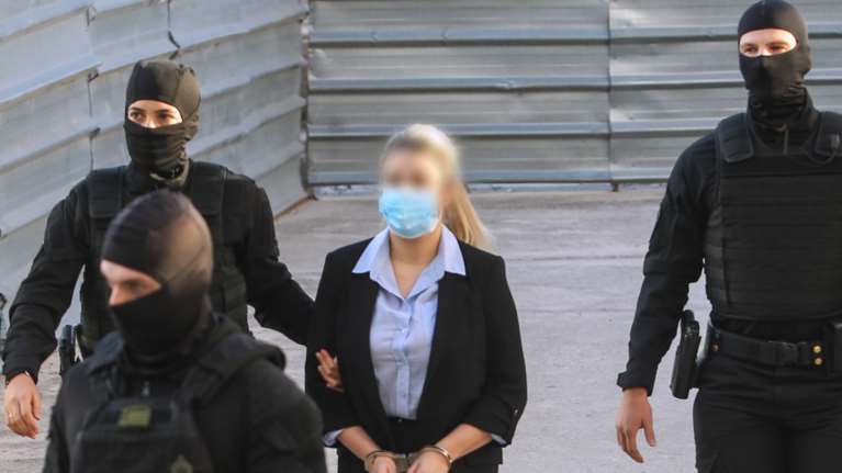 Επίθεση με βιτριόλι: Oμόφωνα ένοχη για απόπειρα ανθρωποκτονίας η Κακαράντζουλα - 15 χρόνια κάθειρξη προτείνει ο Εισαγγελέας