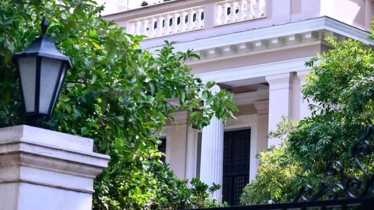 "Γαλάζιο" γαμήλιο πάρτι στο Γουδί την ώρα που θα παντρεύεται ο Χάρης Δούκας στη Θήβα