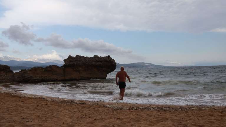 &quot;Από την Παρασκευή η Ελλάδα σπάει στα δύο&quot;: Για ραγδαία αλλαγή του καιρού προειδοποιεί ο Μαρουσάκης