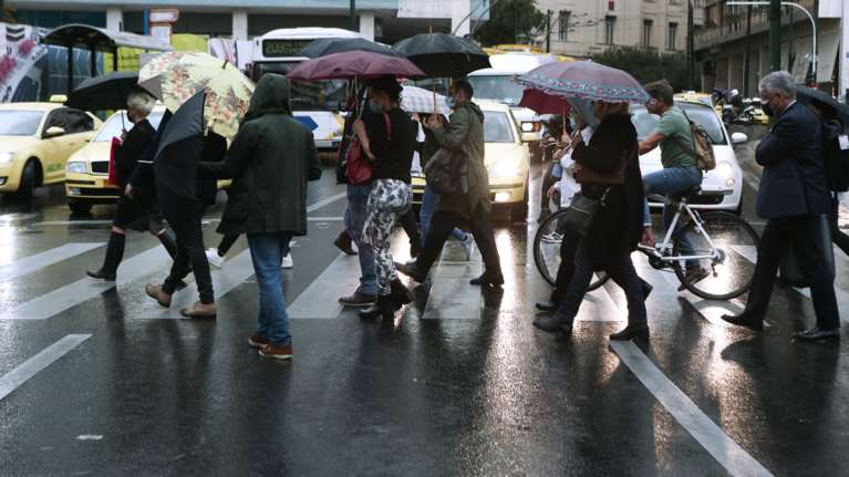 Meteo: Ερχονται ισχυρές βροχοπτώσεις σήμερα και χιονοπτώσεις στα ορεινά