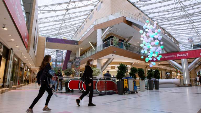 Ανοιχτά σήμερα τα εμπορικά καταστήματα και τα σούπερ μάρκετ για τα πασχαλινά ψώνια - Το ωράριο της Μ.Εβδομάδας