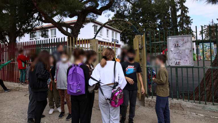 Πατήσια: Καθηγήτρια γυμνασίου κατηγορείται ότι χτύπησε μαθητή - Συνελήφθη για σωματική βλάβη