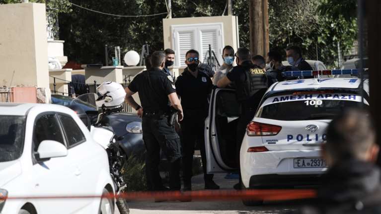 Έγκλημα στα Γλυκά Νερά: Αυτά είναι τα αναπάντητα ερωτήματα - Τα σενάρια που εξετάζει η ΕΛΑΣ