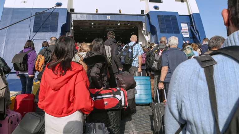 Λιμάνια - Νέο κύμα εξόδου για την Πρωτομαγιά: Αυξημένη κίνηση για Αργοσαρωνικό, Κυκλάδες, Κρήτη, Ρόδο