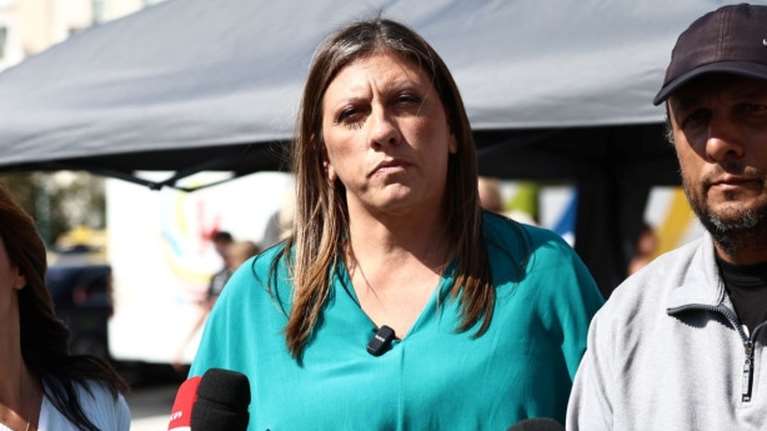 &quot;Κρυφτό&quot; παίζει η Κωνσταντοπούλου με την Εισαγγελία για την εκταφή του γιου του Ρούτσι- Αρνήθηκε να παραλάβει την πρόσκληση