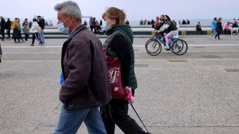 "Πάσχα στο χωριό" εντός Αττικής "κλείνουν" οι Αθηναίοι, που σαρώνουν τις κρατήσεις σε βίλες και Airbnb