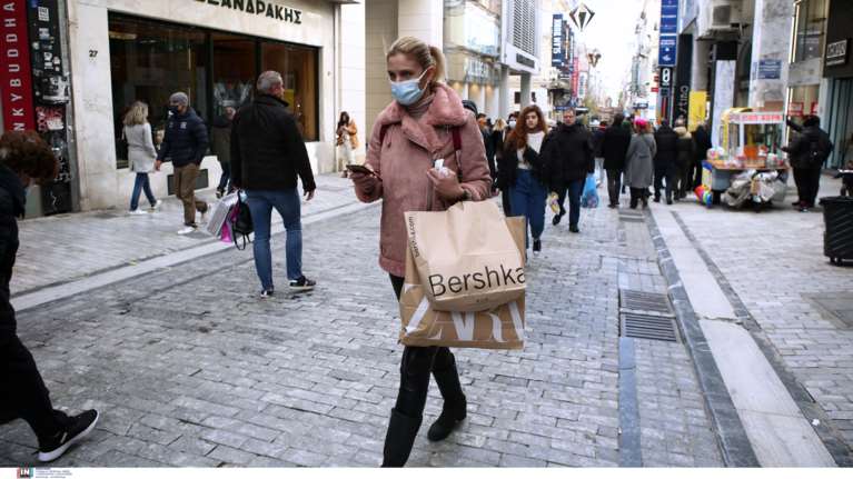 Ο κορονοϊός &quot;πνίγει&quot; την Αττική και τα Χριστούγεννα: 3.200 νέα κρούσματα και 835 στη Θεσσαλονίκη