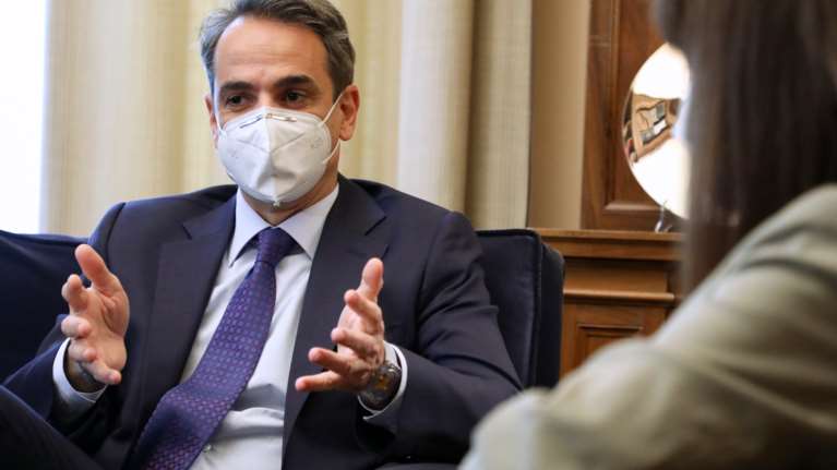 Μητσοτάκης: Εκκληση στους ηλικιωμένους να εμβολιαστούν- Ο κίνδυνος είναι απειροελάχιστος