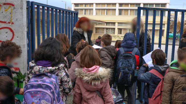 Ανοιξαν τα σχολεία: Πάνω από 15.500 κρούσματα με το &quot;καλημέρα&quot; από τα self test σε μαθητές και εκπαιδευτικούς