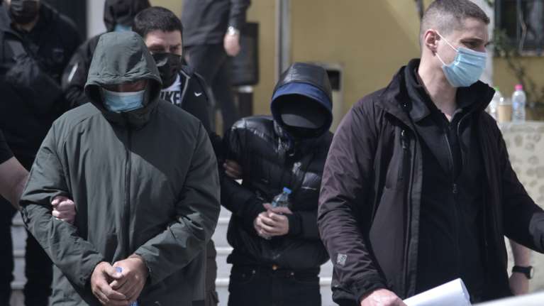 Ενώπιον του ανακριτή ο Μένιος Φουρθιώτης: Κρίνεται αν θα προφυλακιστεί για δύο κακουργήματα και 7 πλημμελήματα