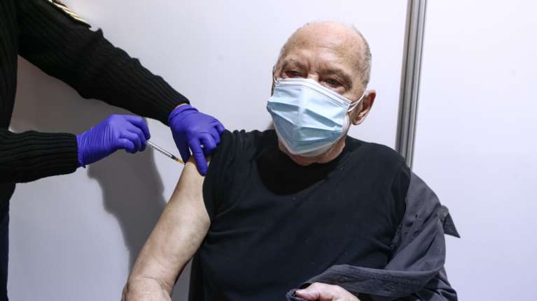 Καρδίτσα: Εισαγγελική έρευνα για τους "μαϊμού" εμβολιασμούς - Στο μικροσκόπιο και όσοι έλαβαν τα πιστοποιητικά