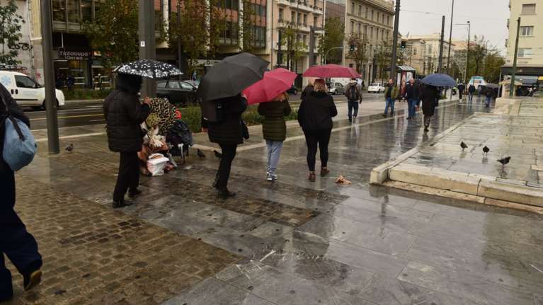 Έκτακτο δελτίο επιδείνωσης καιρού: Ερχονται καταιγίδες, χαλάζι και κεραυνοί - Πού θα χτυπήσουν τα έντονα καιρικά φαινόμενα