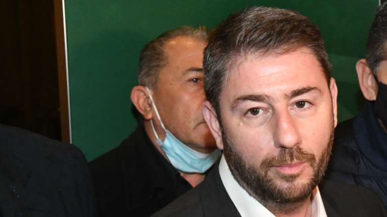 Εκλογές ΚΙΝΑΛ: Προβάδισμα Ανδρουλάκη με 37,1% - Μάχη Παπανδρέου με Λοβέρδο για τον β΄γύρο